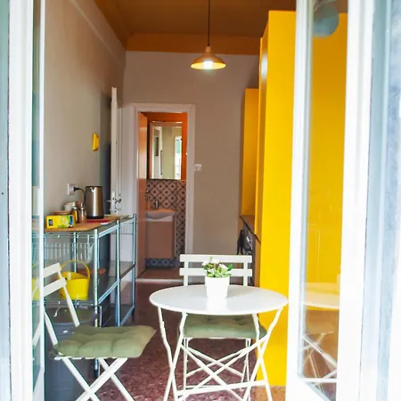 Διαμέρισμα Dinoulas Penthouse: Renovated Apt In The City Center *