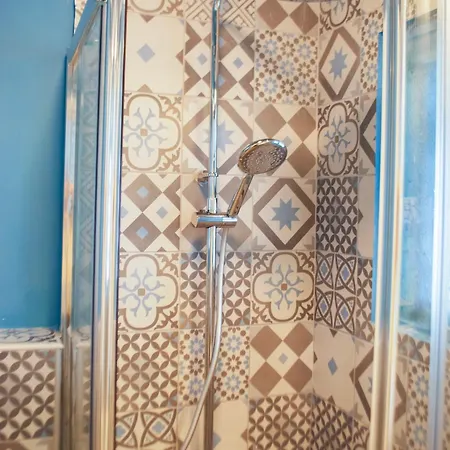 Dinoulas Penthouse: Renovated Apt In The City Center * Athens