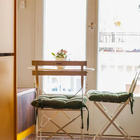 Apartment Dinoulas Penthouse: Renovated Apt In The City Center