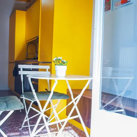 Apartment Dinoulas Penthouse: Renovated Apt In The City Center Athens