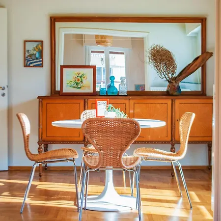 Dinoulas Penthouse: Renovated Apt In The City Center