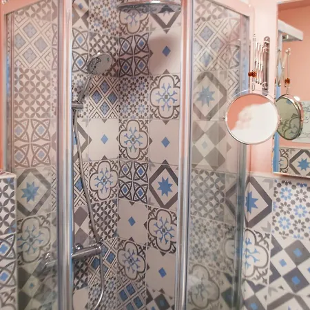 Dinoulas Penthouse: Renovated Apt In The City Center Athens
